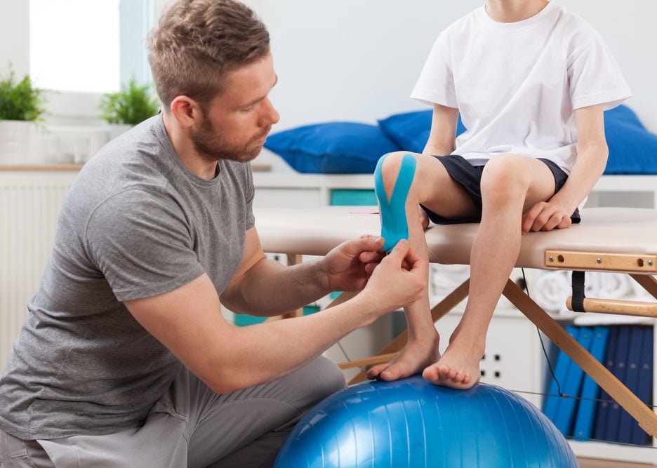 You are currently viewing Common Injuries Treated with Physiotherapy: How Physiotherapy Can Help with recovery